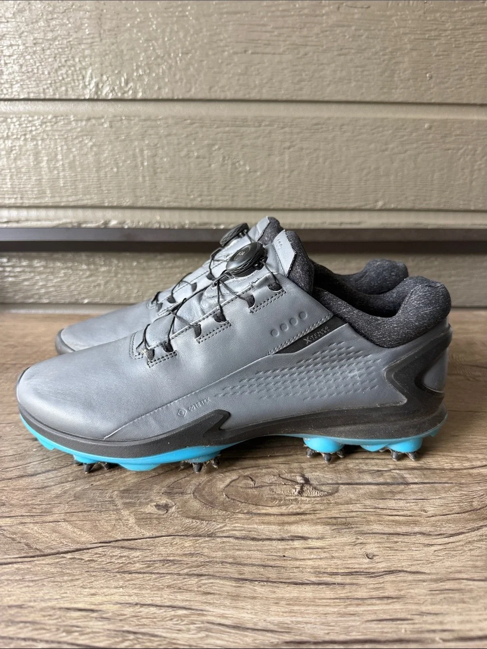 Ecco Goretex Gray Men's Golf Sneaker with Blue Outsole size 45/ US 11.5